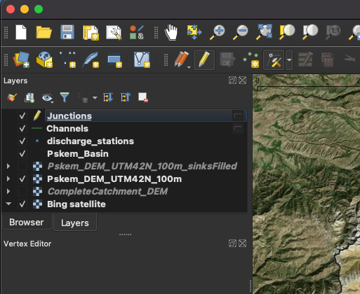 Manually edit the layer with the river junctions, step 2: Activate the vertex tool.