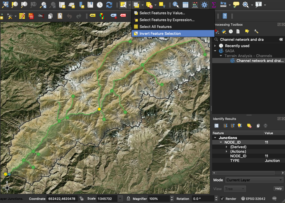 Alternative method to manually edit junctions if many nodes need to be deleted. Step 2: Select features to delete, part 4